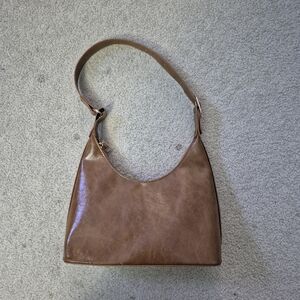 Elegant Brown Leather Shoulder Bag